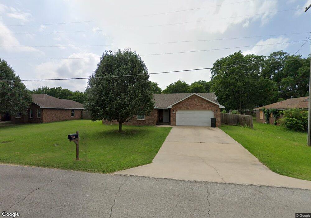 1311 C St SE, Ardmore, OK 73401 - photo 1