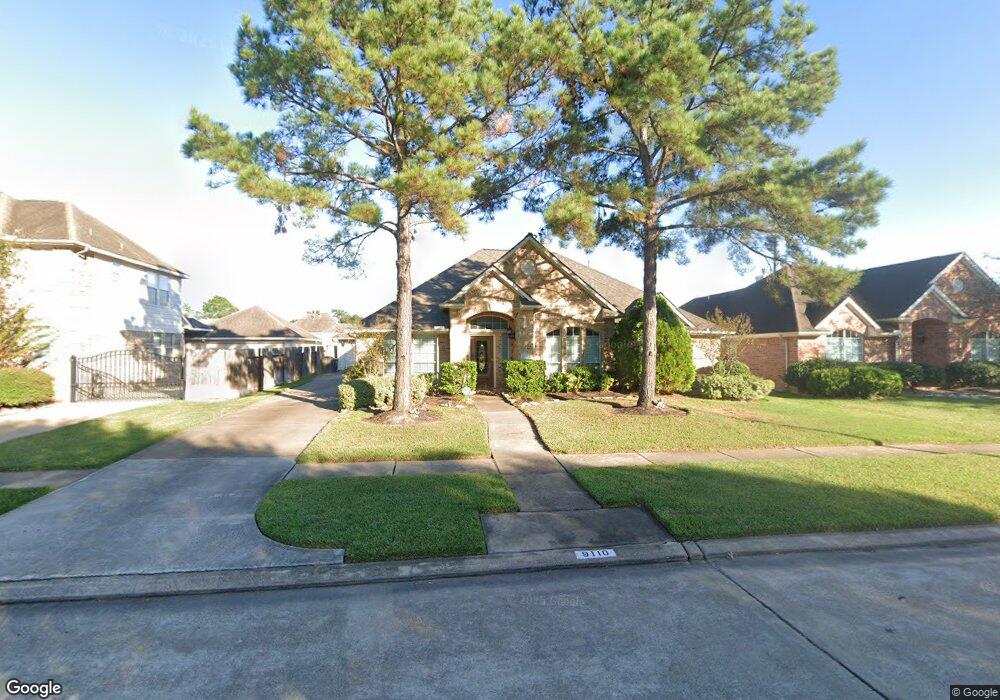 9110 Sunny Ridge Dr, Houston, TX 77095 - photo 1