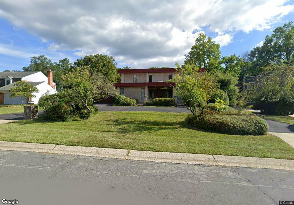 9909 Hall Rd, Potomac, MD 20854 - photo 1