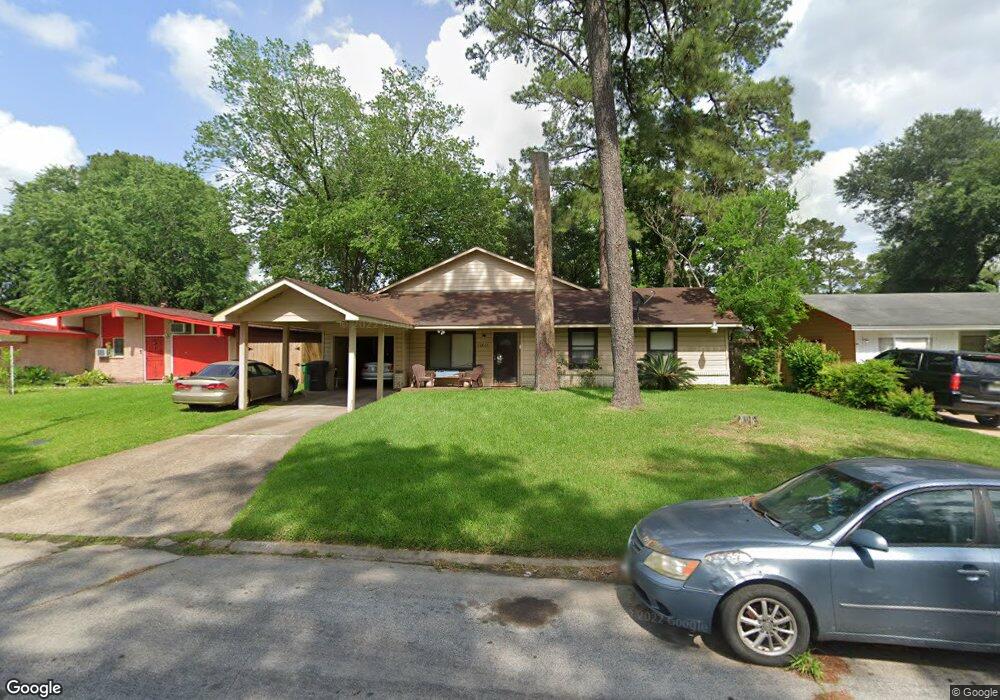 10426 Bretton Dr, Houston, TX 77016 - photo 1