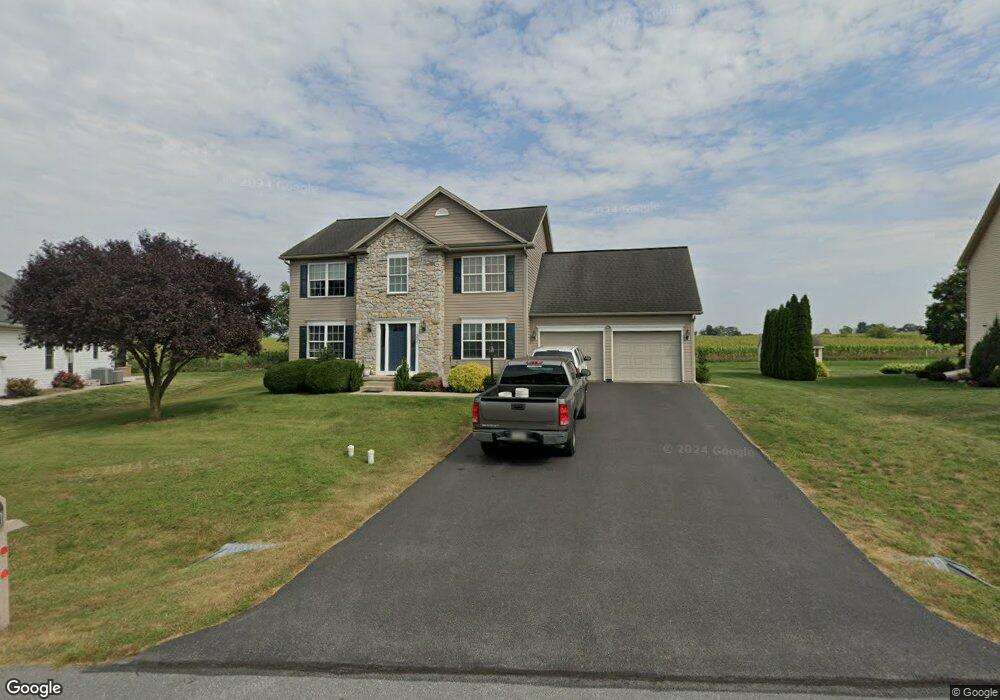 200 Creekwood Dr, Greencastle, PA 17225 - photo 1