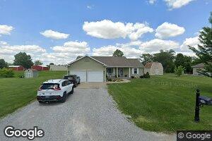 3 Holly St, Dahlgren, IL 62828