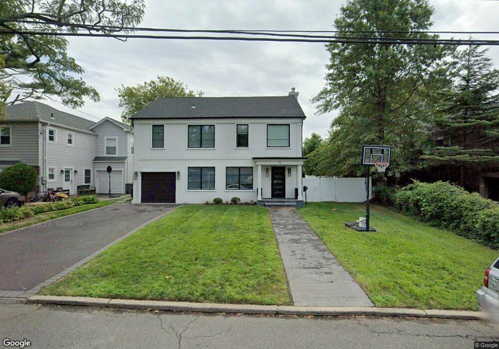 32 Adele Rd, Cedarhurst, NY 11516 - photo 1