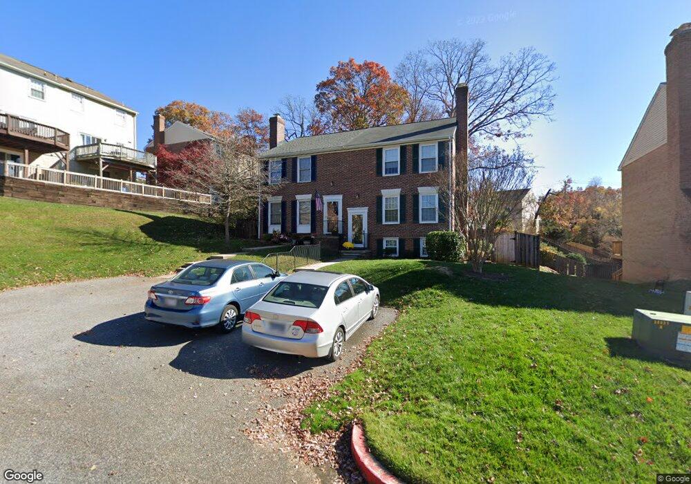 5833 Richardson Mews Square, Halethorpe, MD 21227 - photo 1