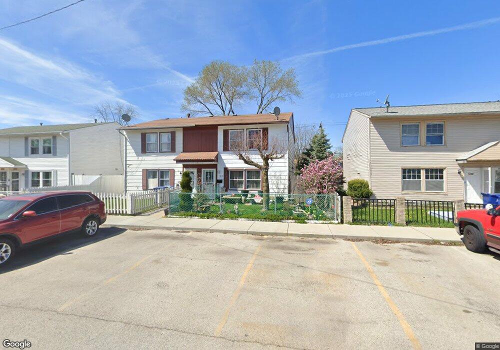 1210 Tobin Ct, Waukegan, IL 60085 - photo 1