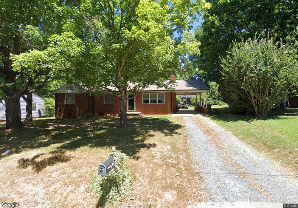 842 Dixon Ave, Asheboro, NC 27203 - photo 1