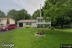 91 Windebank Ln, Minoa, NY 13116