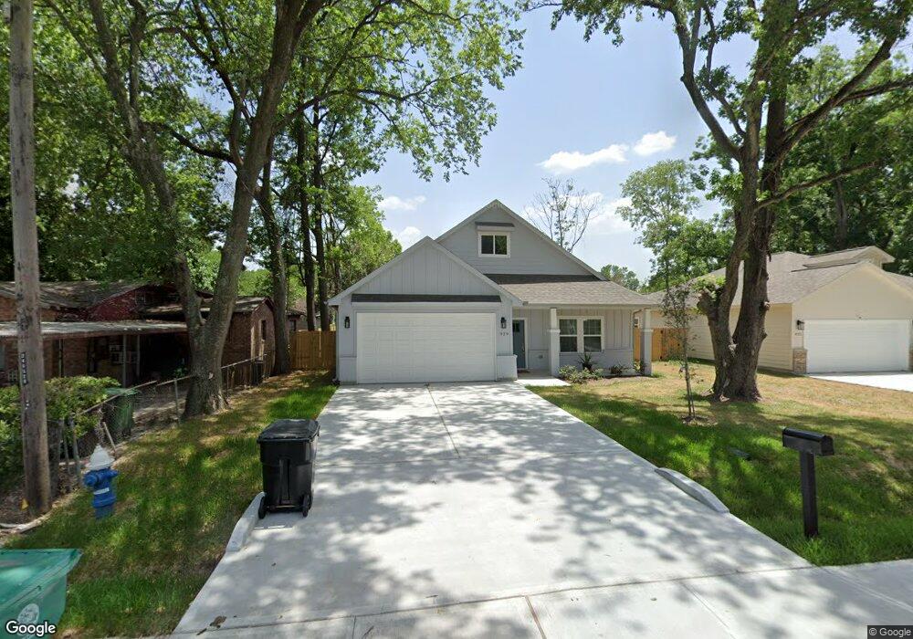 929 Dewalt St, Houston, TX 77088 - photo 1