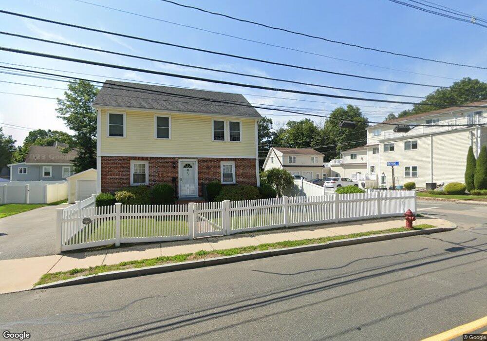 5 Spring Ln, Stoneham, MA 02180 - photo 1