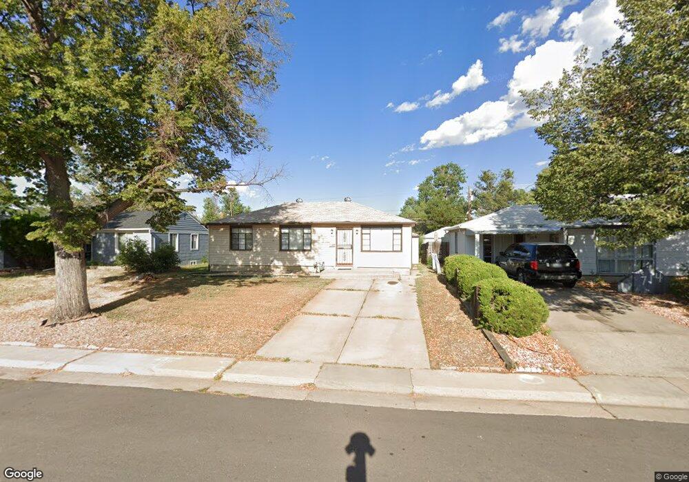 720 Geneva St, Aurora, CO 80010 - photo 1