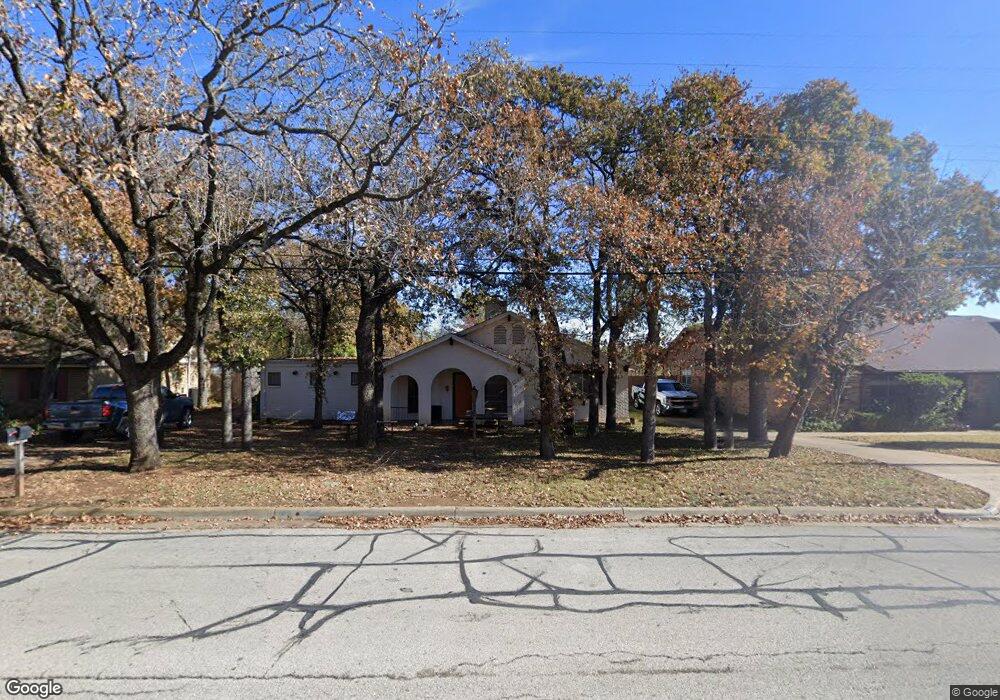 224 Melbourne Rd, Hurst, TX 76053 - photo 1
