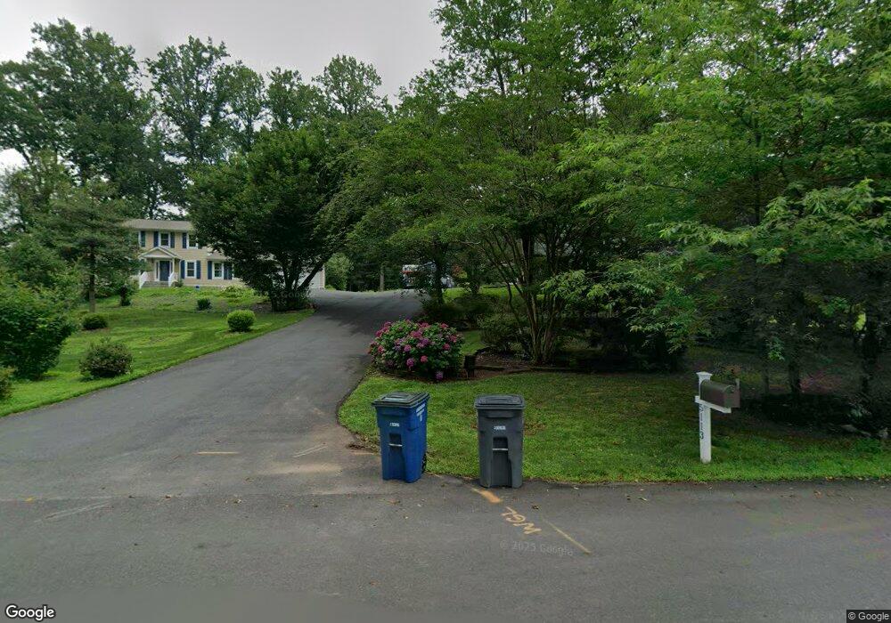 5105 Summit Dr unit 1, Fairfax, VA 22030 - photo 1