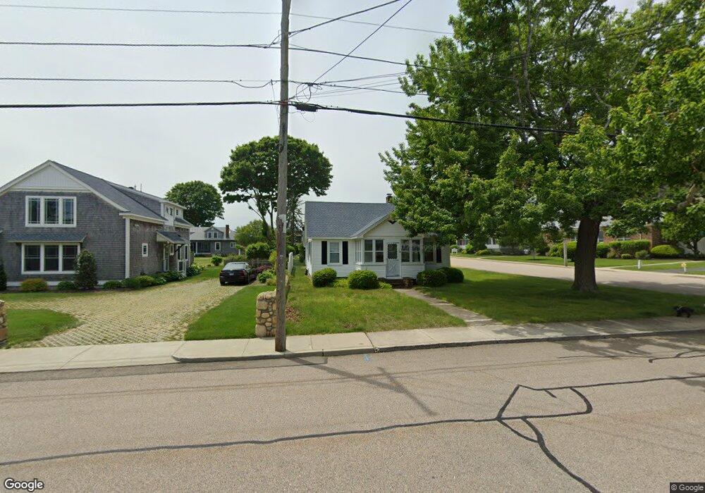 52 Crandall Ave, Westerly, RI 02891 - photo 1