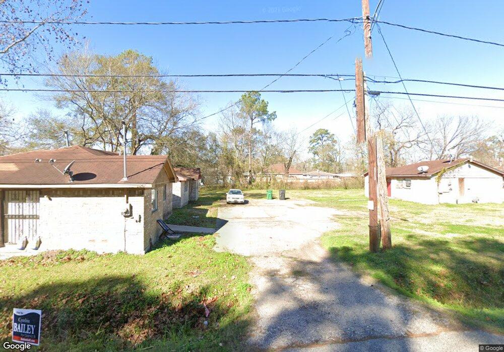 8611 Westcott Rd, Houston, TX 77016 - photo 1