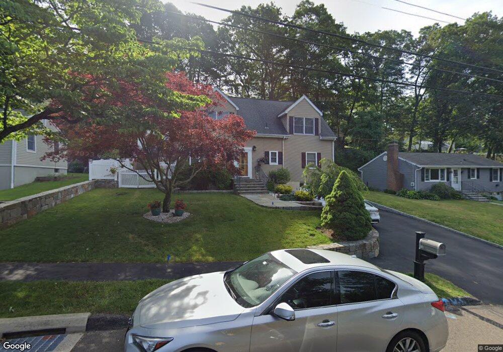 16 Cobblers Ln, Norwalk, CT 06851 - photo 1