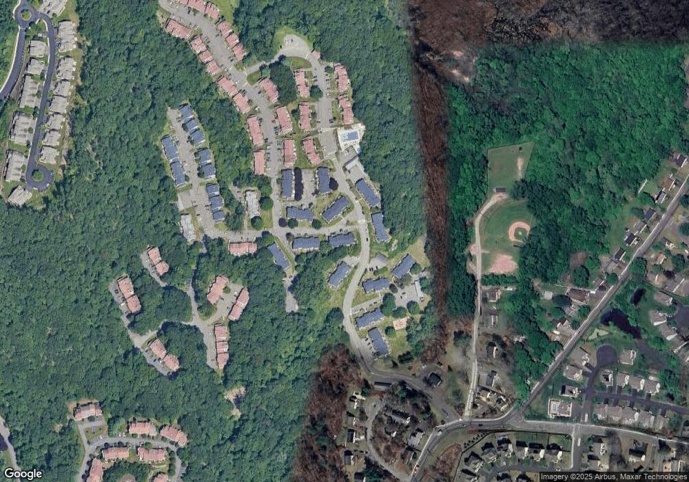 20 Hunting Ridge Ln unit 29, Bethel, CT 06801 - photo 1