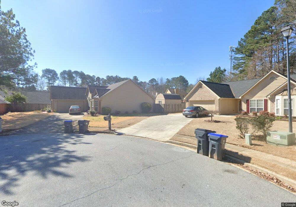 2752 Peachtree Trails Ct, Suwanee, GA 30024 - photo 1