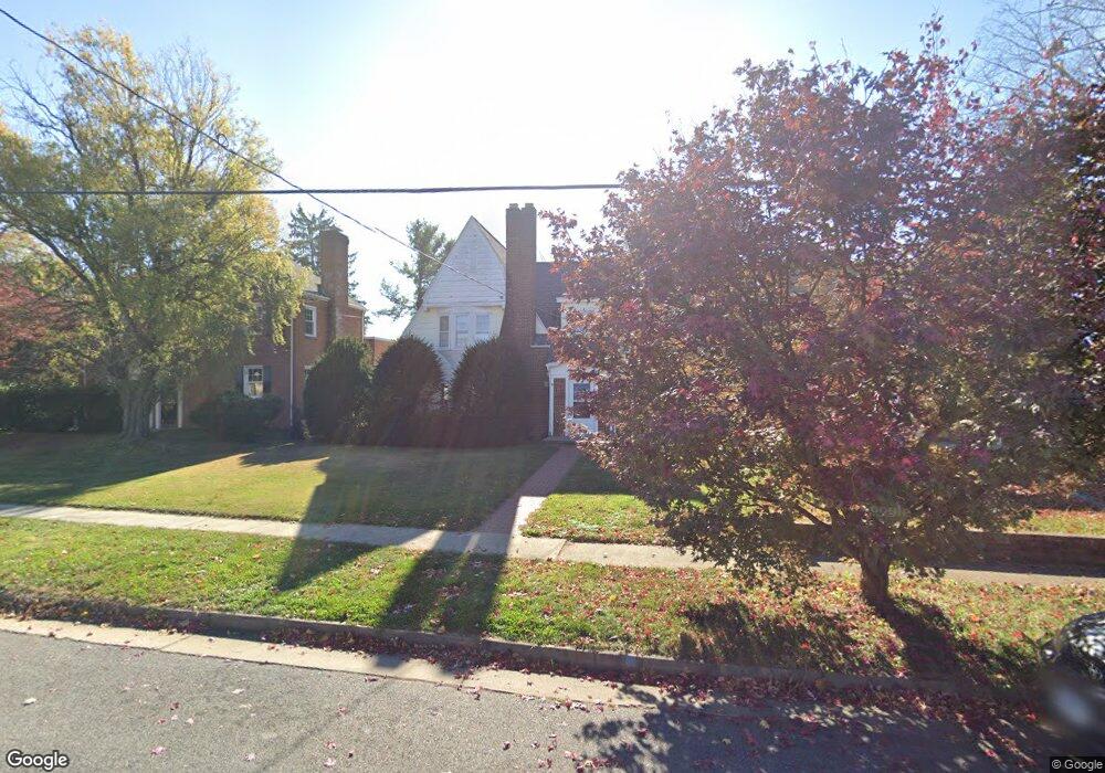 136 Dupont Cir, Waynesboro, VA 22980 - photo 1