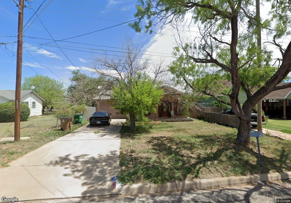 814 Baker St, San Angelo, TX 76903 - photo 1