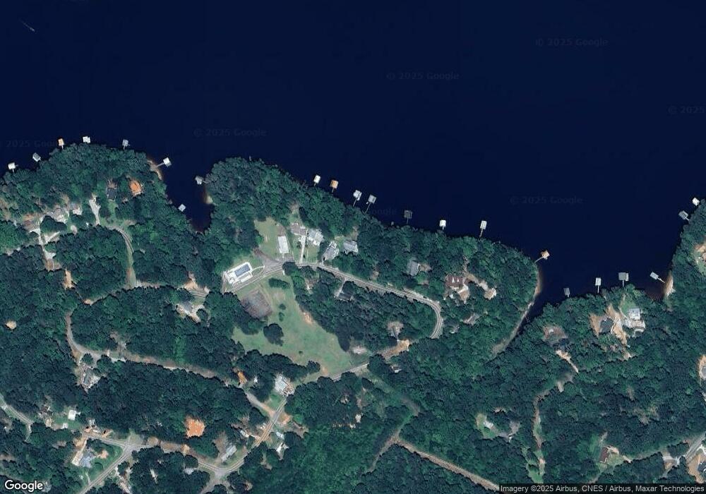 669 Shorewood Cir, Toccoa, GA 30577 - photo 1