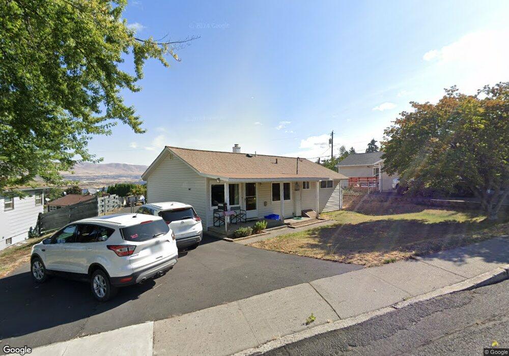 1713 E 17th St, the Dalles, OR 97058 - photo 1