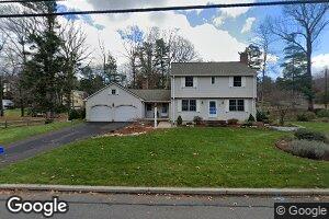 16 Tam Rd, Manchester, CT 06040