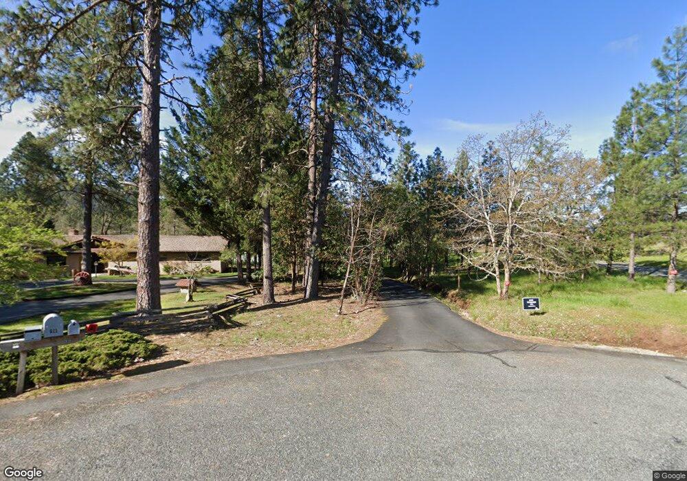 605 Carriage Rd, Grants Pass, OR 97526 - photo 1