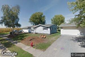 114 7th Ave, Donahue, IA 52746