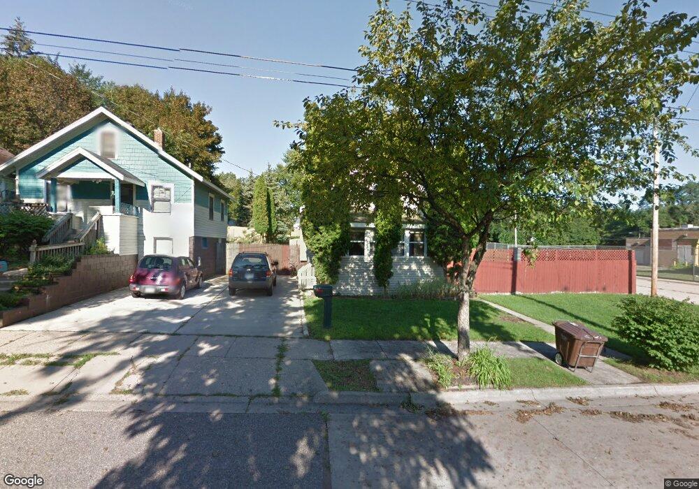 1625 Lansing Ave, Lansing, MI 48915 - photo 1