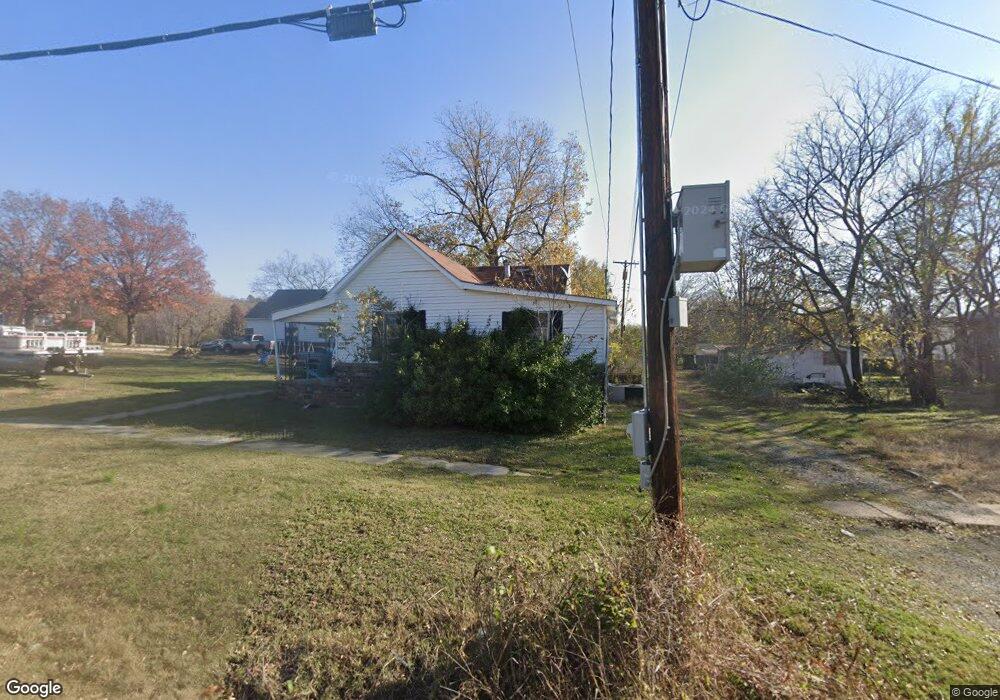 811 W Cummings St, Henryetta, OK 74437 - photo 1