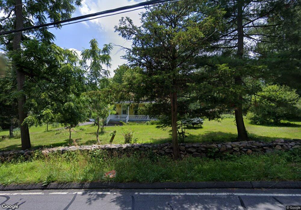 208 Jelliff Mill Rd, New Canaan, CT 06840 - photo 1