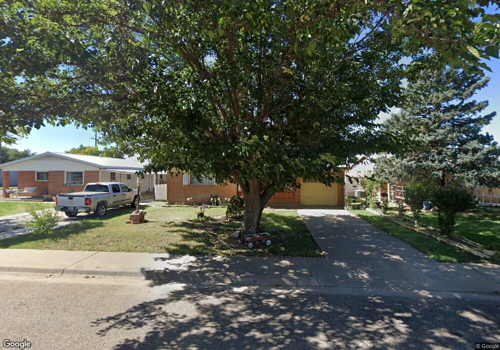 403 Oak Ave, Dumas, TX 79029 - photo 1