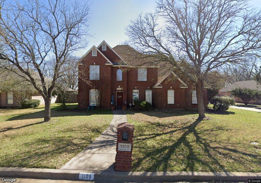 1109 Brook Ln, Cleburne, TX 76033 - photo 1