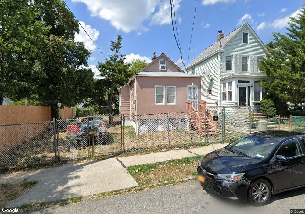 18 Hardy St, Staten Island, NY 10304 - photo 1