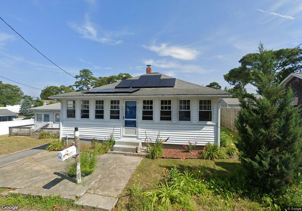 19 Circuit Ave, Wareham, MA 02571 - photo 1