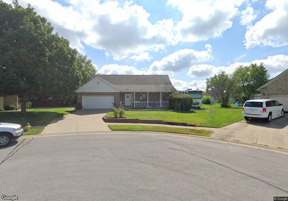 3527 Kensington Ct, Columbus, IN 47203 - photo 1