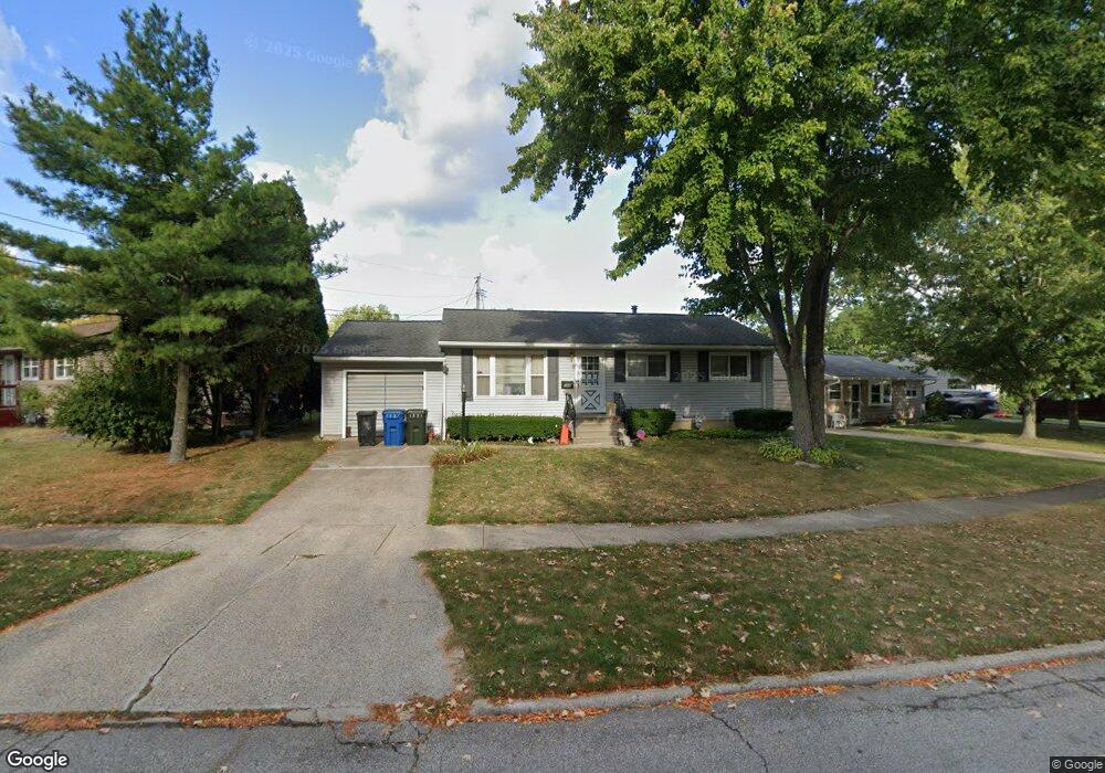 358 Erieview Blvd, Sheffield Lake, OH 44054 - photo 1