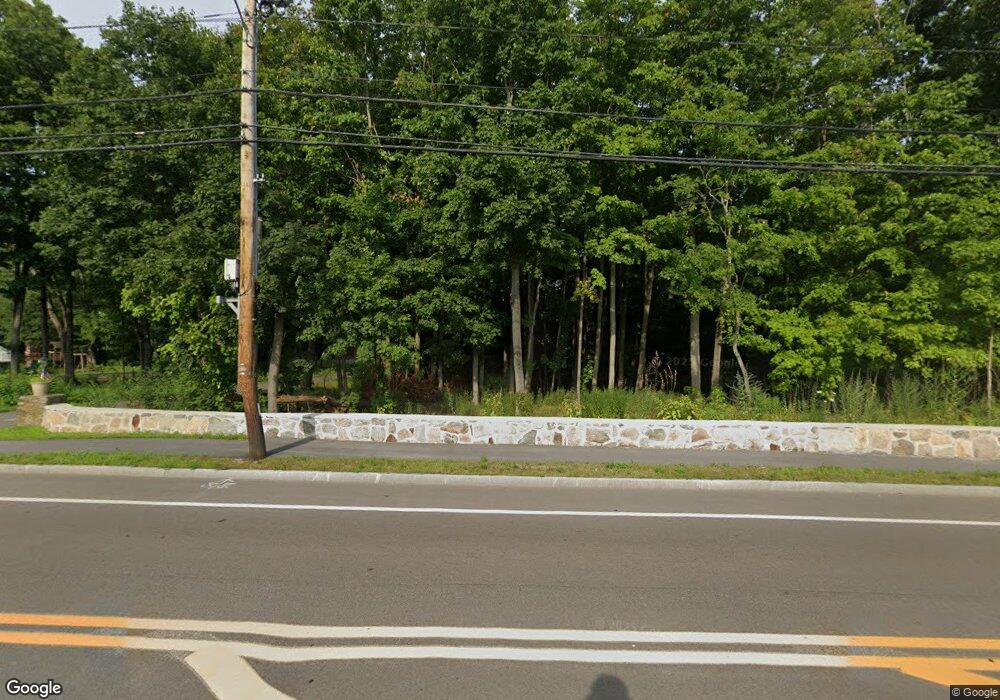 1019 S Main St, Bellingham, MA 02019 - photo 1