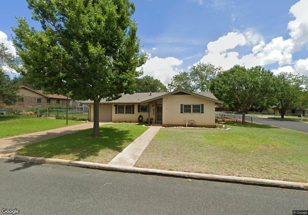 302 Seamoor Dr, Fredericksburg, TX 78624 - photo 1