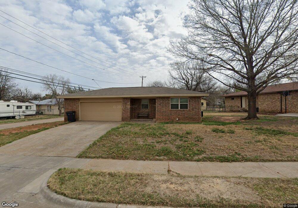 1318 Montgomery St, Wichita Falls, TX 76302 - photo 1