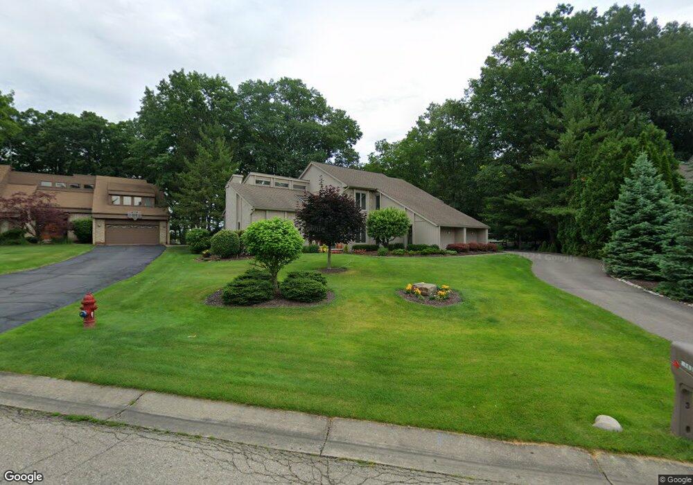 4491 Rolling Pine Dr, West Bloomfield, MI 48323 - photo 1