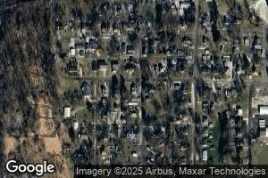 302 S Oak St, Colfax, IL 61728