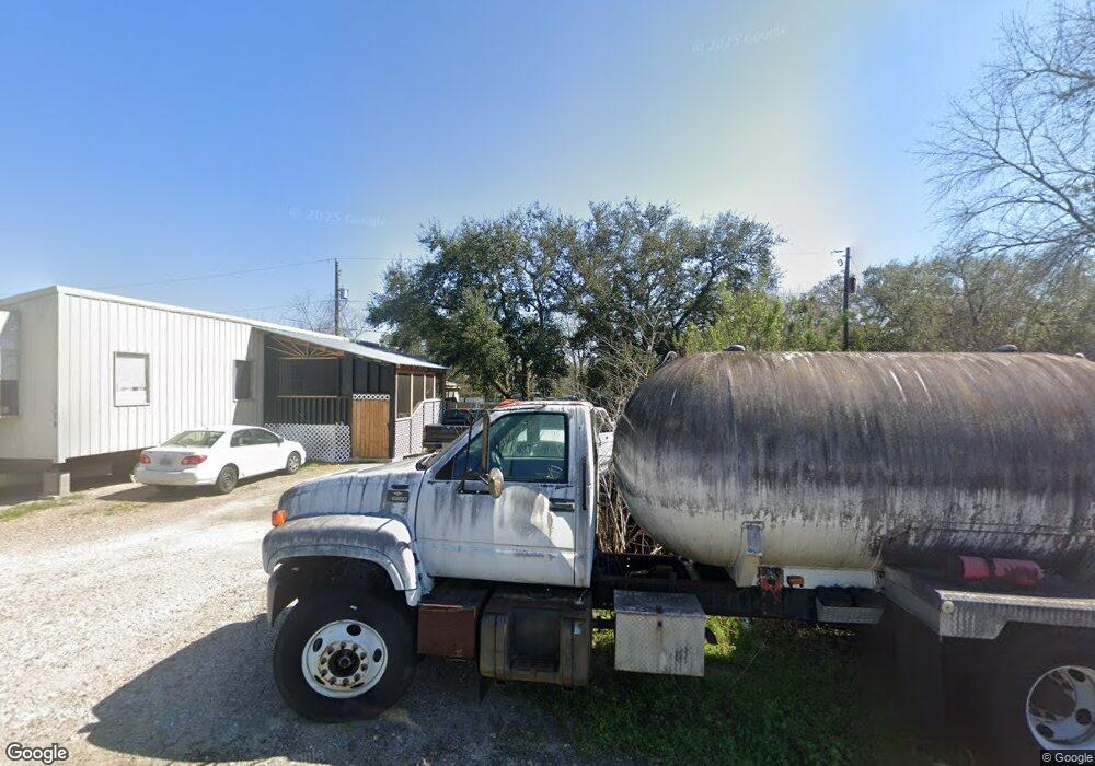 124 County Road 870d, Alvin, TX 77511 - photo 1