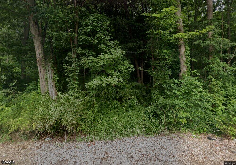 305 Oregon Rd, Meriden, CT 06451 - photo 1