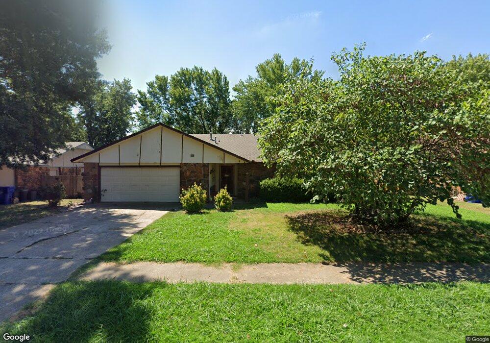2517 E Dallas St, Broken Arrow, OK 74014 - photo 1