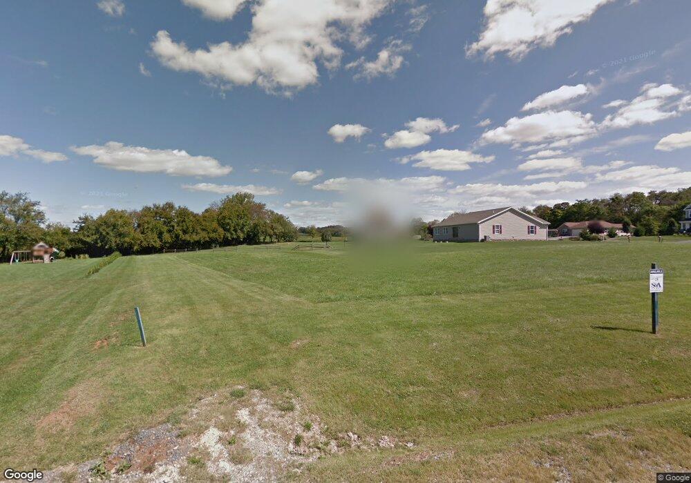 640 Franklin Square Dr, Chambersburg, PA 17201 - photo 1