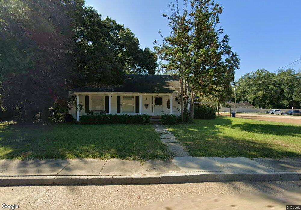613 W 1st St, Deridder, LA 70634 - photo 1
