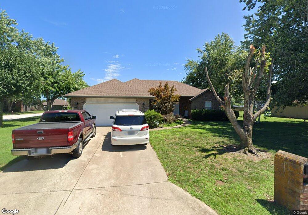 814 Erin St, Nixa, MO 65714 - photo 1