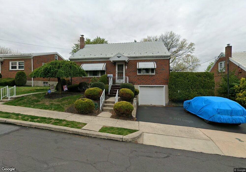 3548 Ridgeway St, Reading, PA 19605 - photo 1