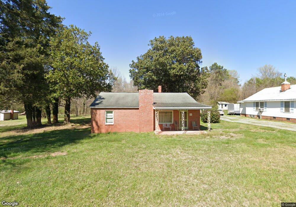 111 College St, Siler City, NC 27344 - photo 1